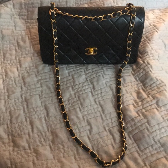 Authentic Chanel bag (Vintage) Black - Picture 7 of 7